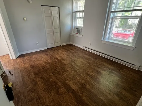 1022 Maplewood Ave, Hopewell, VA 23860