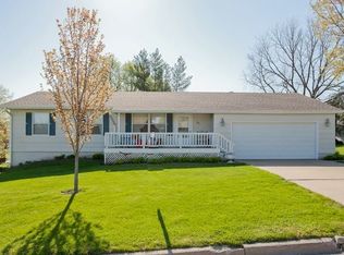 306 N John St, Mechanicsville, IA 52306
