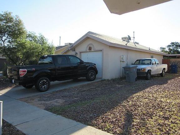 2nd image of 2244 Tierra De Paz Way