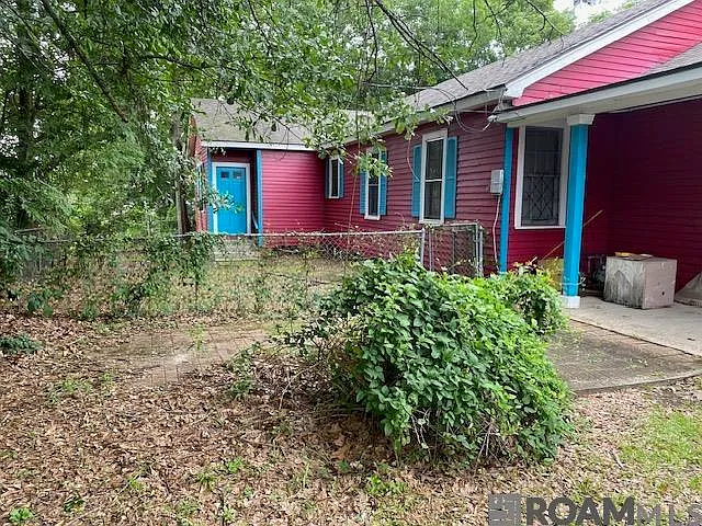 1179 Park Blvd — Photo 2