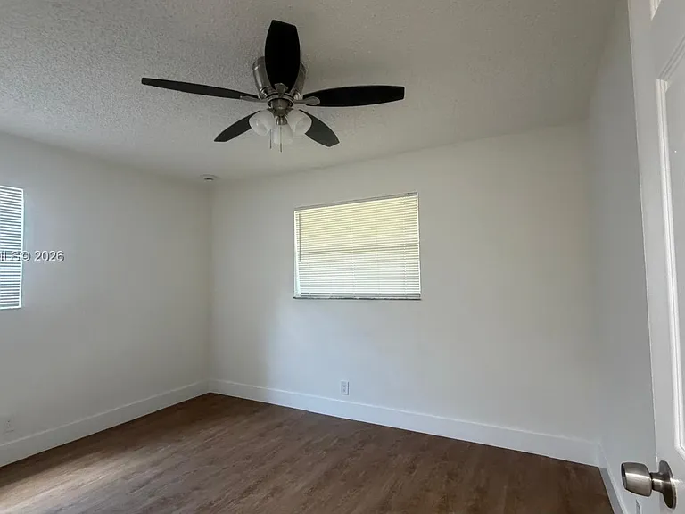 2580 NW 62nd Ave — Photo 11