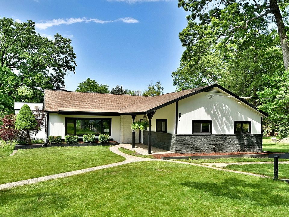 1st image of 2324 S Bonnie Brook Ln