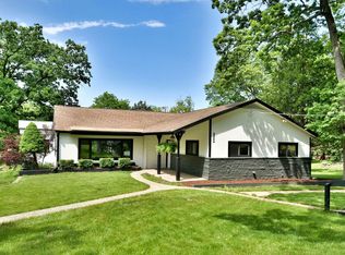 2324 S Bonnie Brook Ln, Waukegan, IL 60087