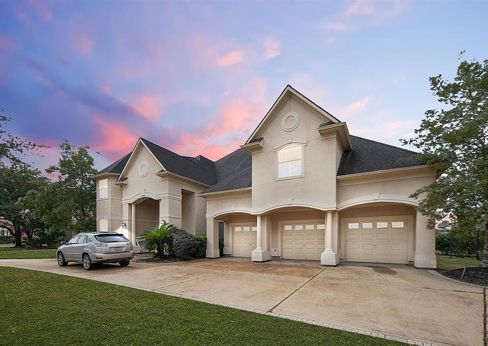 1st image of 28 Swan Isle Blvd