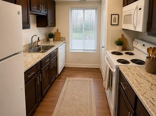7202 Garden Park Ln #31477, Mechanicsville, VA 23111