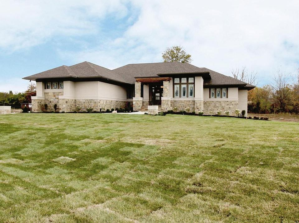 1st image of 8210 Waterford Way