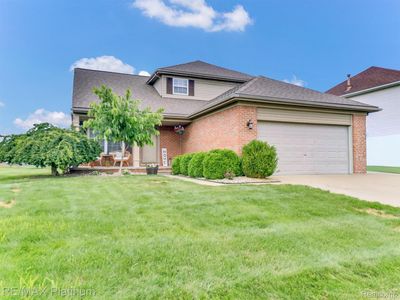 42202 Milton Dr, Belleville, MI, 48111