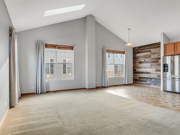3rd image of 1491 W Sedgewood Ct
