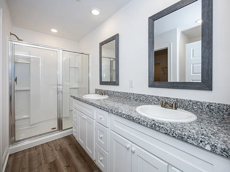 3711 Olivia Dr — Photo 33