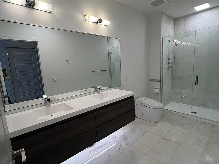 622 Gross St #303 — Photo 6
