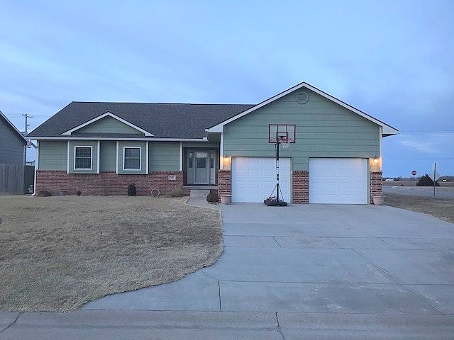 1st image of 640 Prairie Parkway Ct