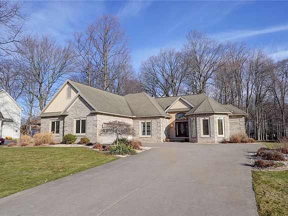 3rd image of 344 Cherry Creek Ln