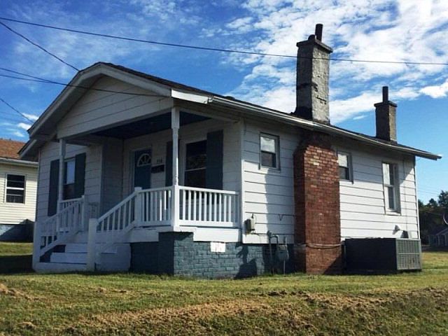 1st image of 354 S Franklin St