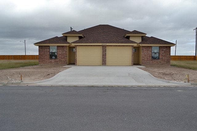 1st image of 4313 Santee Dr #1.2