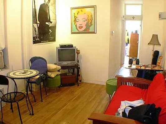 Rented by Mark David | media 16