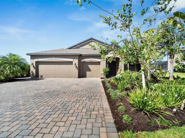 9414 Lisbon St, Seffner, FL 33584