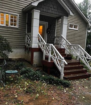 3rd image of 2813 Wimbledon Dr