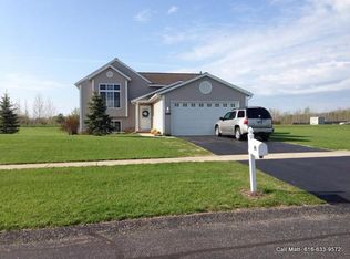 4090 Ives Farm Ln NE, Cedar Springs, MI 49319