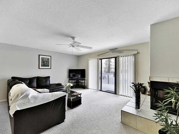 2nd image of 1701 1st St N APT 9A