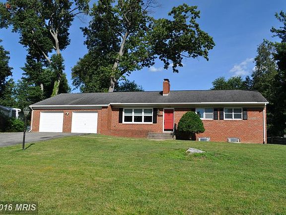 2nd image of 17409 Applewood Ln