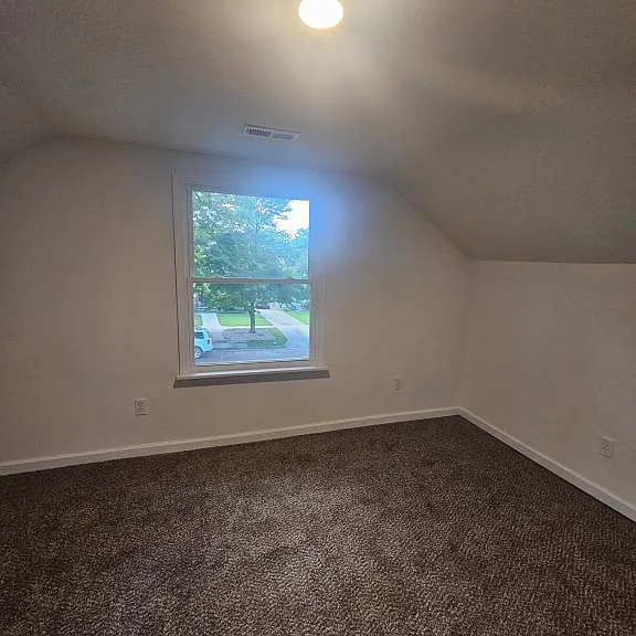 325 S Elm St — Photo 18