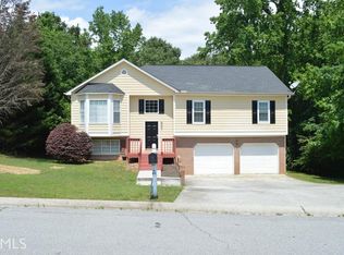 4690 Wheeler Creek Dr, Hoschton, GA 30548