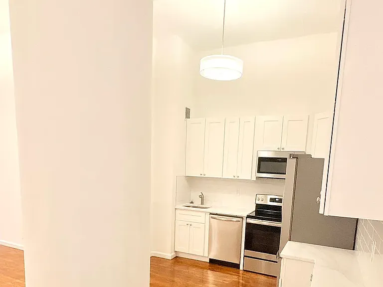 80 Varick St #3C — Photo 12
