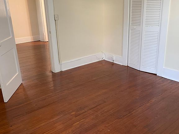 4th image of 1229 SE 2nd St