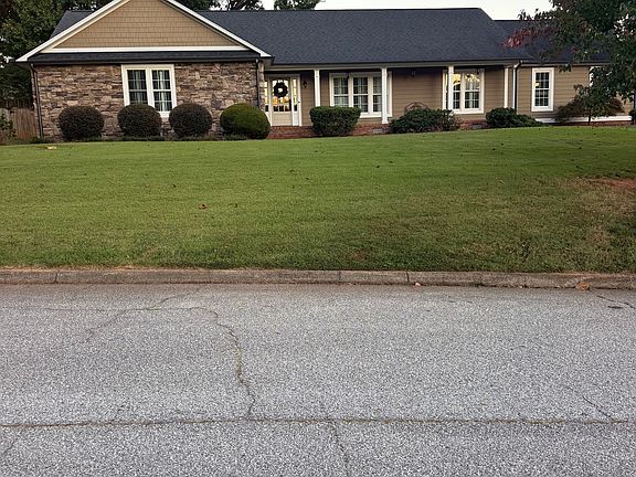 2nd image of 102 Sweetwater Rd
