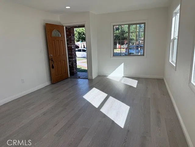 2 bed, 774 sqft, $2,700 — Photo 2