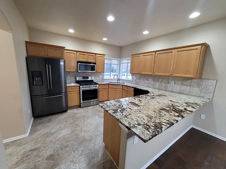 3663 N Buckstone Ave — Photo 2