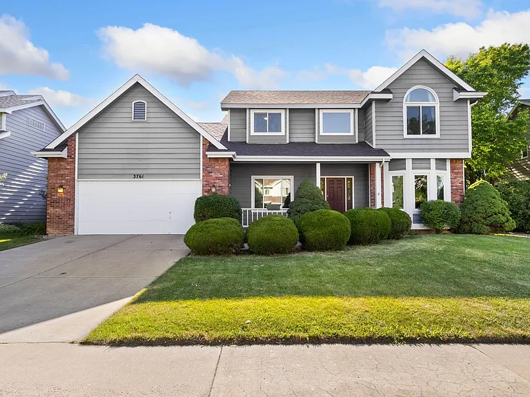 3761 Bromley Dr — Photo 3