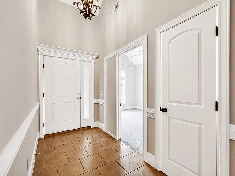 2400 Dovedale Ct #B — Photo 4