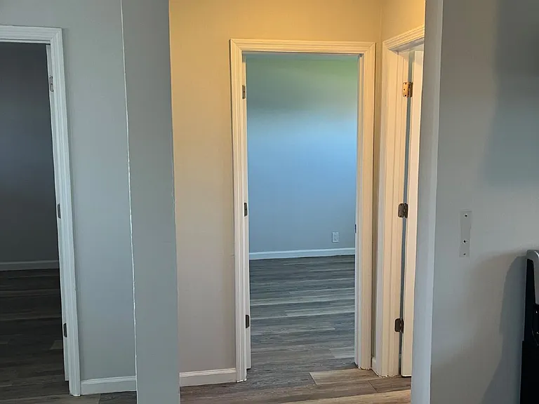 2607 Jefferson St #4 — Photo 8