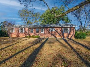 30 N G St, Hamilton, GA 31811