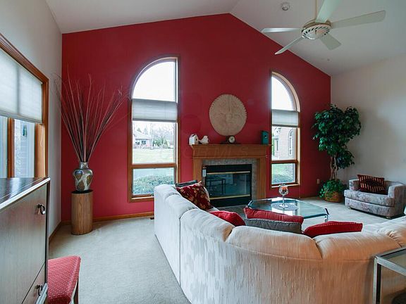 3rd image of 1468 Eagle Way