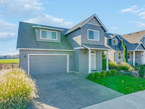 390 W Dixon Dr, Newberg, OR 97132