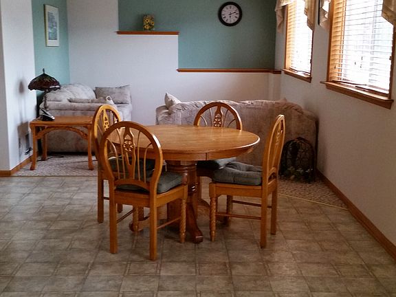 Eating area in LL.