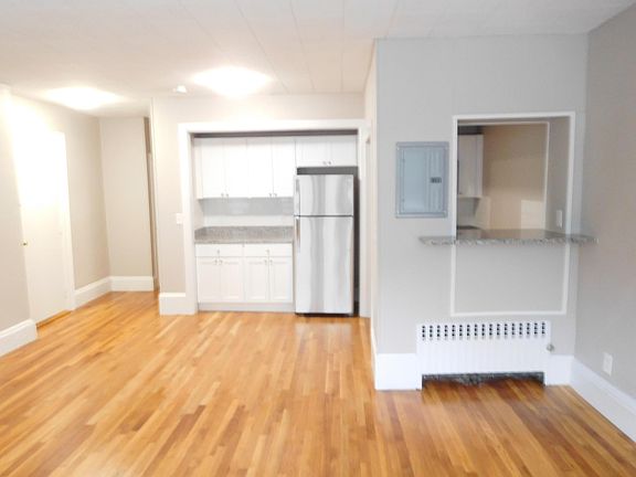 5th image of 1453 Beacon St #1-21-00