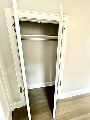 Rented by Pear NYC LLC | media 42