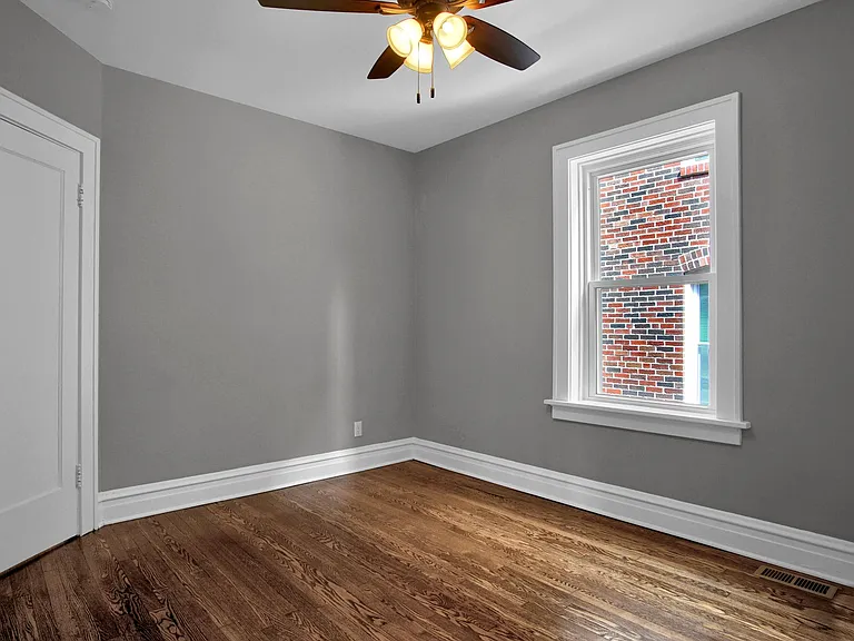 5047 Mardel Ave — Photo 13
