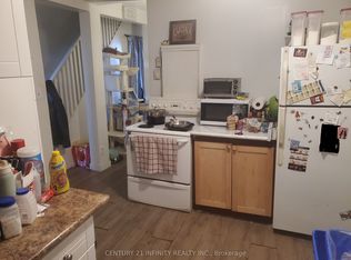 134 Simcoe St S #2, Oshawa, ON L1H 4G9