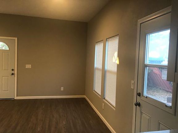 3rd image of 667 1st Ave