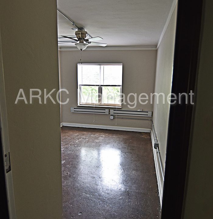 1st image of 3136 Grand Ave