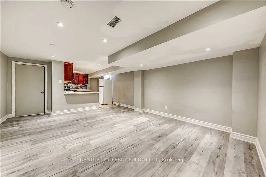 2 bed, $1,800 — Photo 4