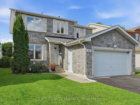 627 Chenier Way, Ottawa, ON K4A 1R5