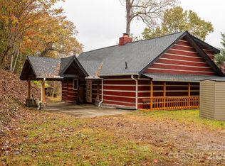 523 Sundown Dr, Franklin, NC 28734