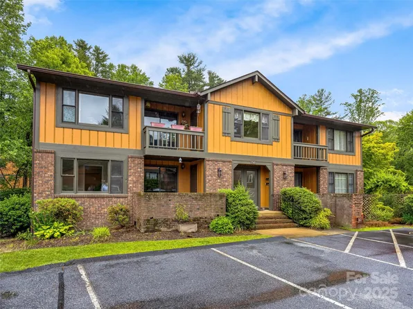 1745 Haywood Manor Rd APT A, Hendersonville, NC 28791