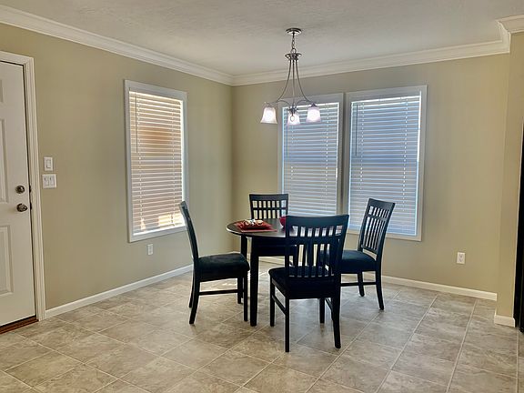 5th image of 9920 Princess Ln #174