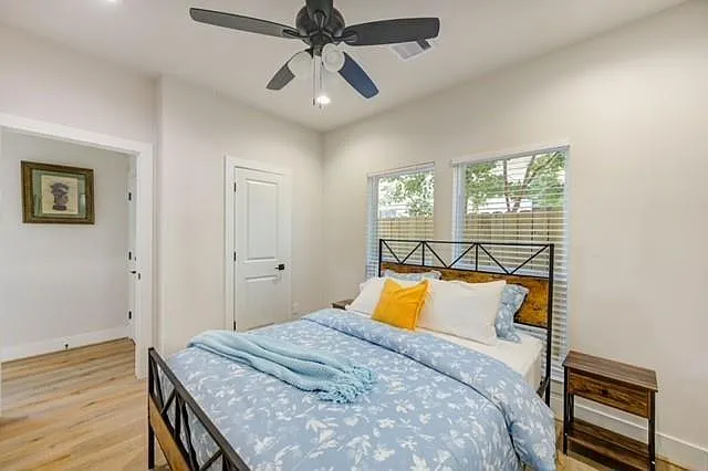1805 Brooks St — Photo 13